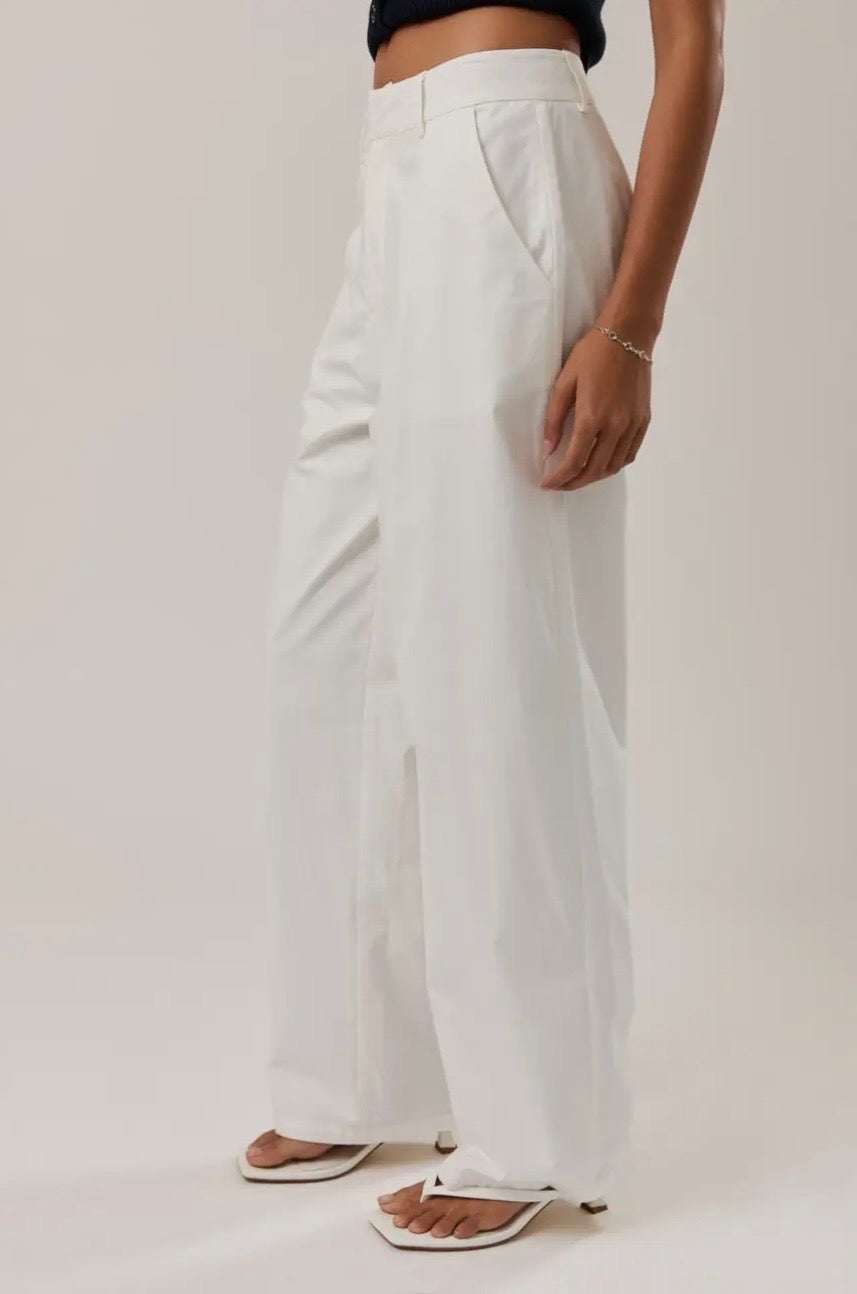 The Wide-Leg Trousers