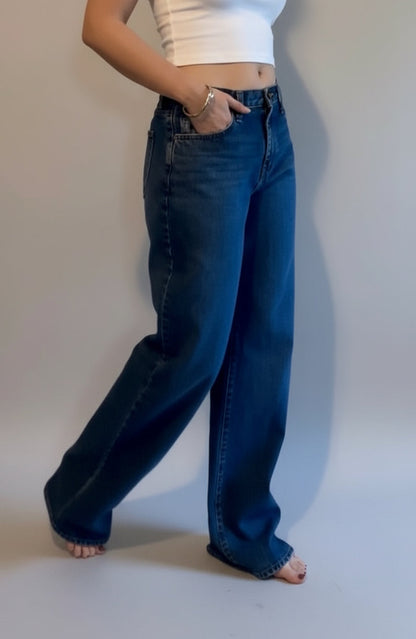 The Straight Cut Jeans