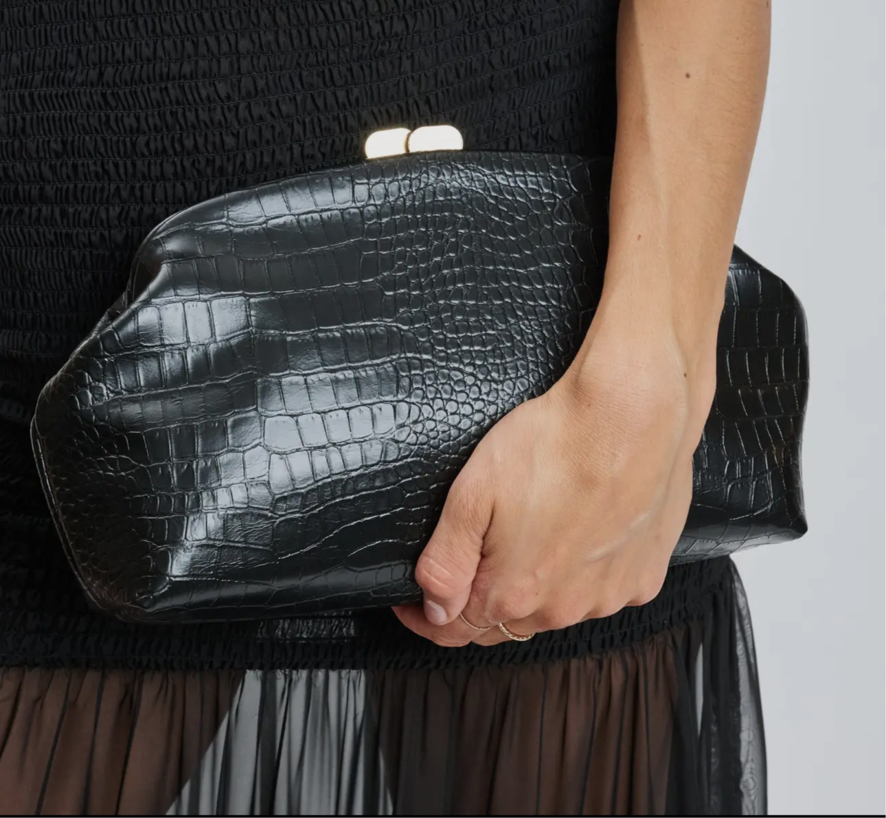 The Crocelle Clutch