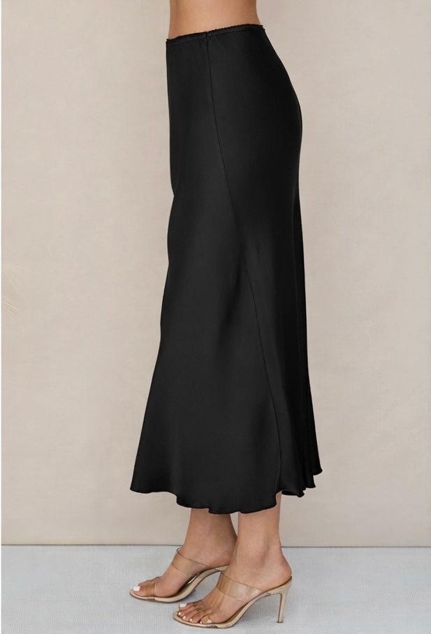 The Amara Skirt-Black