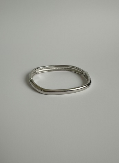 The Arlo Bangle